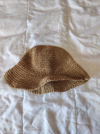 Gorro de playa tejido