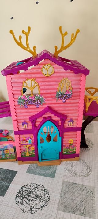 Casa de las Enchantimals.