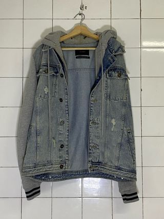 Cazadora vaquera Zara T.XL con capucha