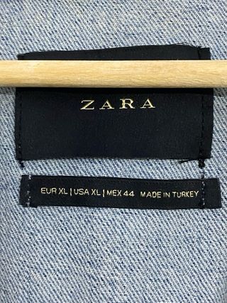 Cazadora vaquera Zara T.XL con capucha