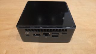 Mini PC Intel NUC NUC8BEH