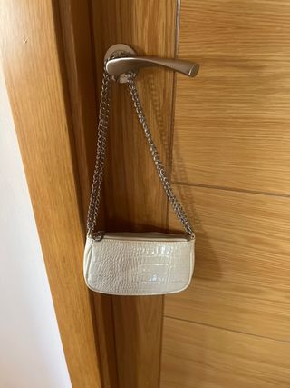 Bolso blanco efecto piel cocodrilo