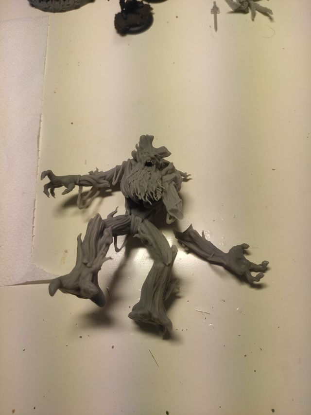 Figura de ent para warhammer

