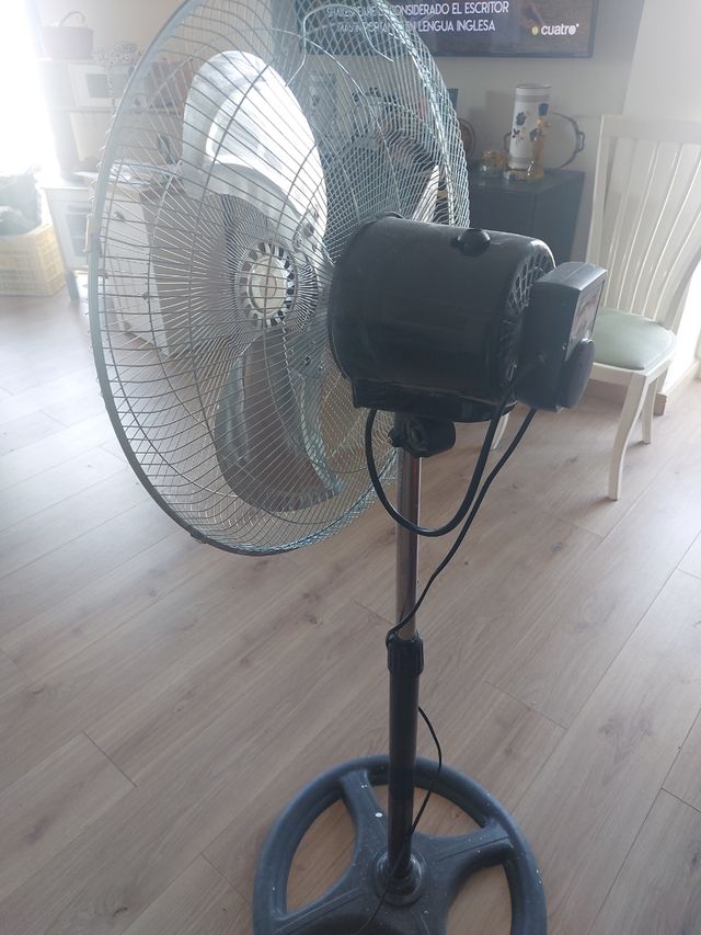 Ventilador de pie
