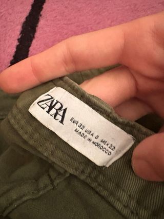 Pantalón cargo verde militar