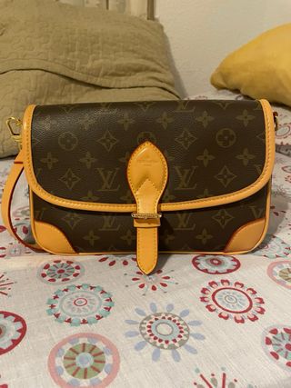 Bolso LV marrones