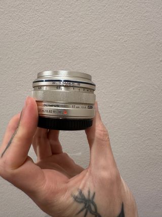 Olympus M.Zuiko Digital 17mm f/1.8