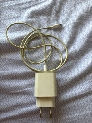 iPhone 11 64GB Negro - 2 años de uso con cargador