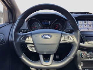 Ford Focus RS 350CV