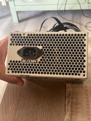 Fuente de Alimentación PC AC/230V