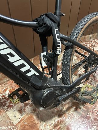 Bicicleta Eléctrica Giant Talon