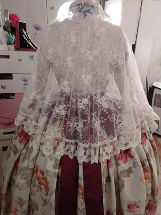 Traje Fallera y Aderezo a Estrenar