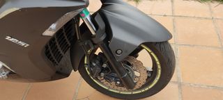 Kymco Kxct 125 Negra.