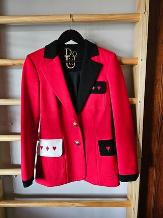 Blazer UDOIT entallada con detalles