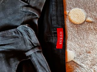 Pantalón vaquero Guess negro