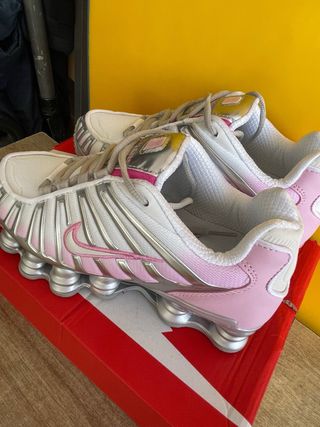 Nike Shox rosas talla 37,5