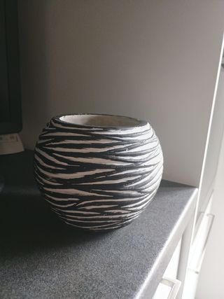 Vaso pesante zebrato in ceramica