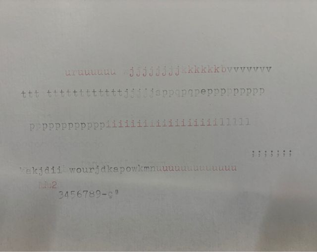 Máquina de escribir Erika antigua