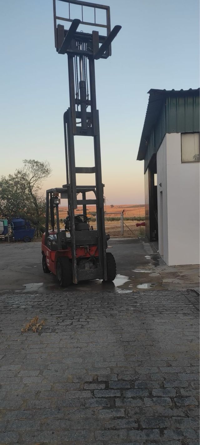 Carretilla elevadora Torillo Heli 25