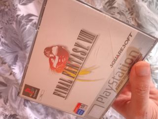 Final Fantasy VIII (PlayStation 1) (Platinum)