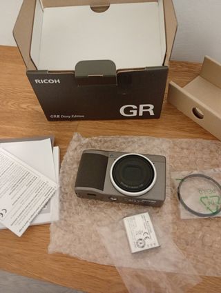 Ricoh GRIII Diary Edition Cámara Digital Gris