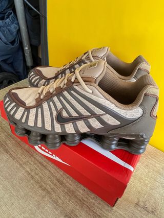 Nike Shox Marrones Talla 40