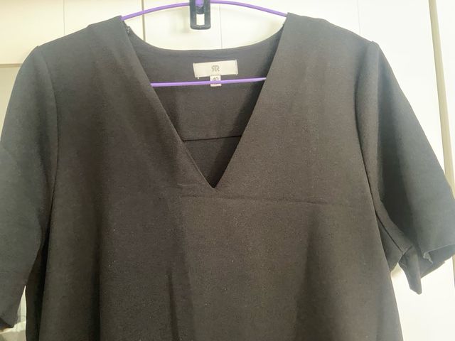 Vestido Negro con Bolsillos