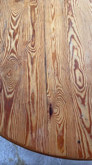 Mesa de madera redonda 