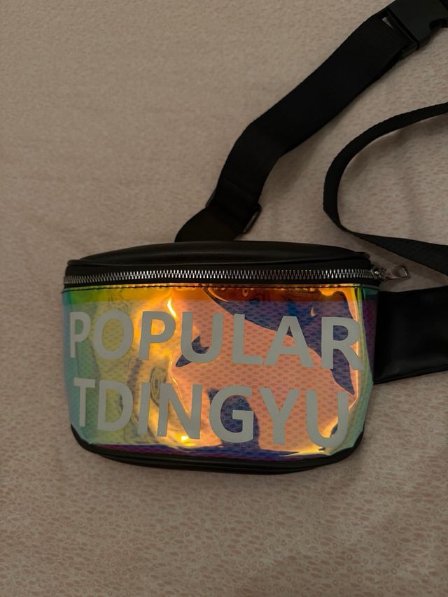 Marsupio oleografico effetto cangiante