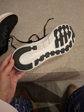 Zapatillas Skechers Air-Cooled Arch Fit Negras