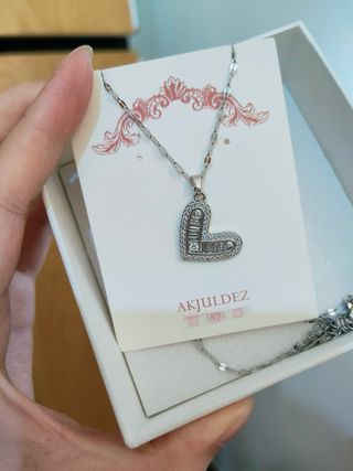Collana cuore AKJULDEZ con scatolina 