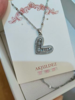 Collana cuore AKJULDEZ con scatolina 