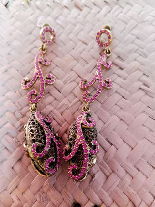 Pendientes largos brillantes