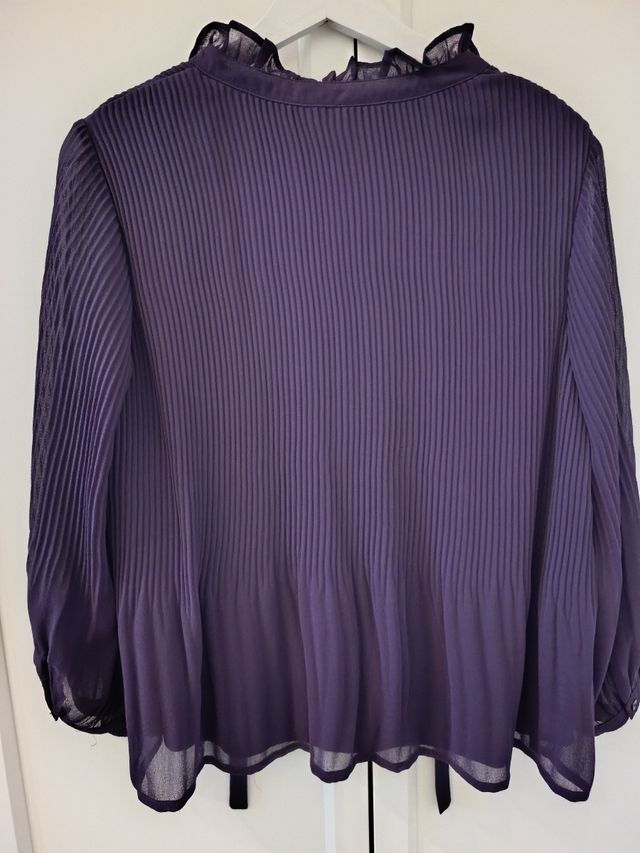 Blusa morada Clockhouse talla M