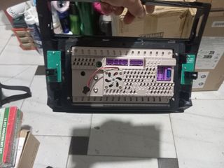 Radio de coche con pantalla táctil