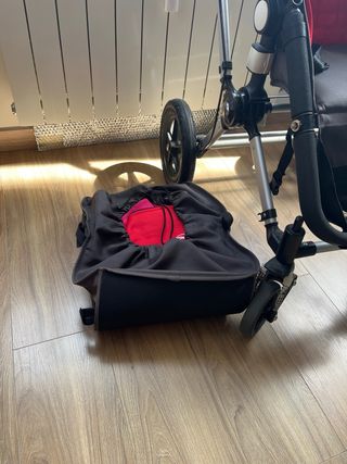 Bugaboo completo con accesorios y mosquitera