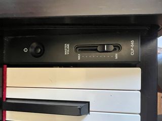 Piano Yamaha Clavinova CLP 645 R