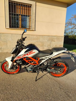 KTM Duke 390