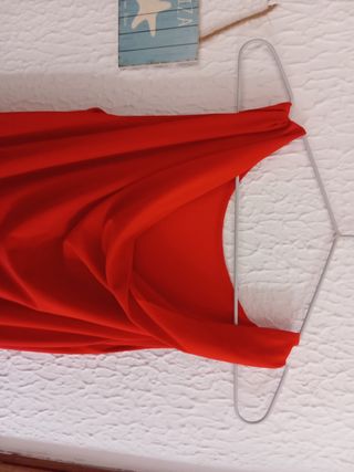 Mono largo rojo