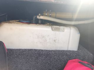 Barco Glastron Amarillo