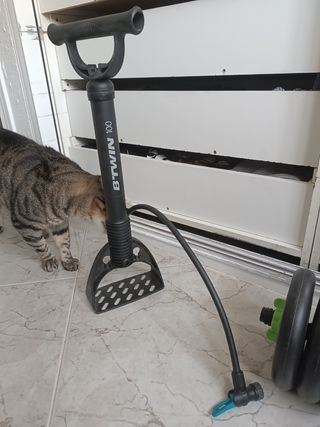 Inflador Btwin 100 manual bici/balón
