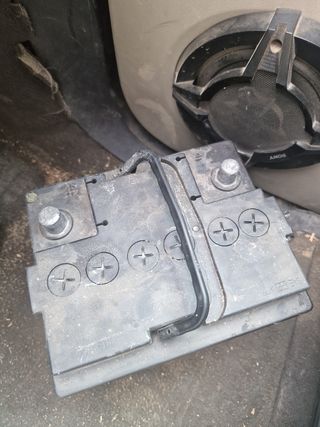 Vendo 2 baterías de coche 