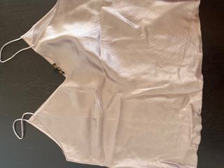 Camiseta rosa Massimo Dutti
(tengo más colores) 