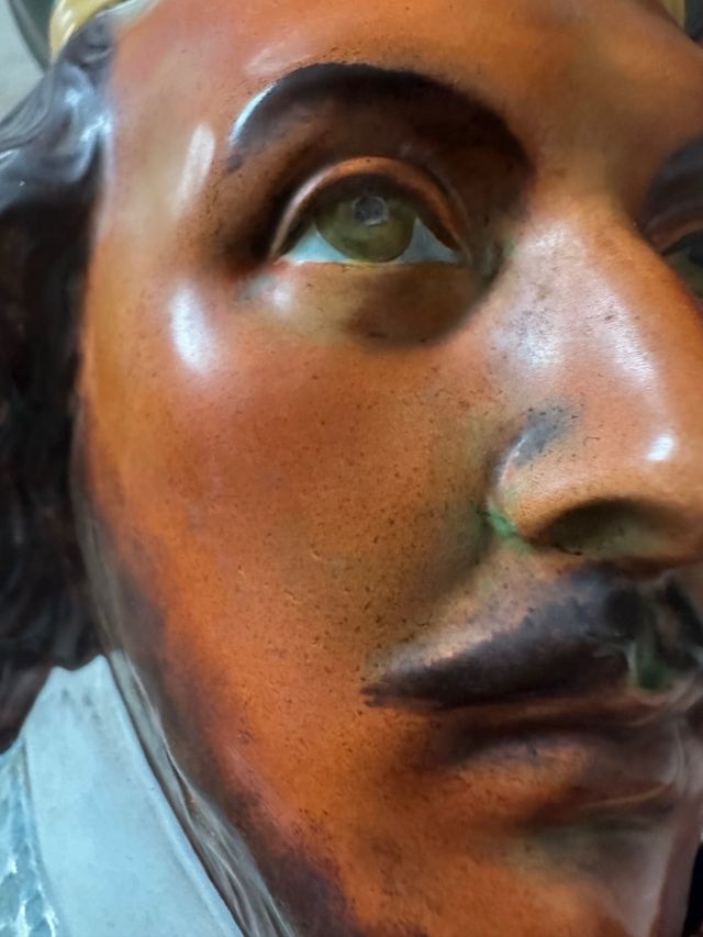 Brocca antica in ceramica