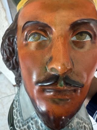 Brocca antica in ceramica