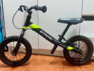 Bicicleta B'TWIN sin pedales niño