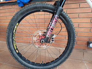 Bici Mondraker Enduro
