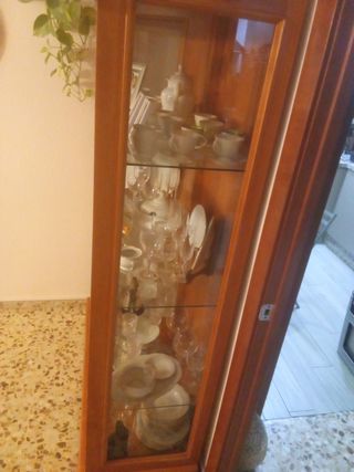 Vitrina madera maciza cristal