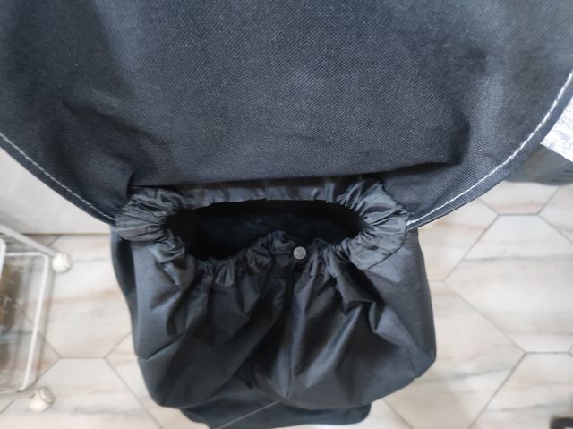 Carrello della spesa nero