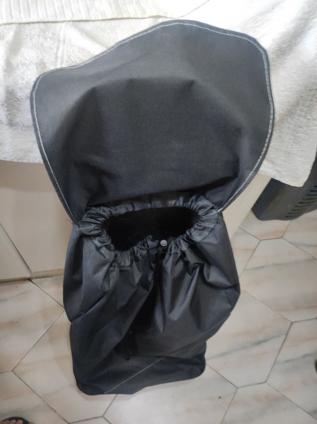 Carrello della spesa nero